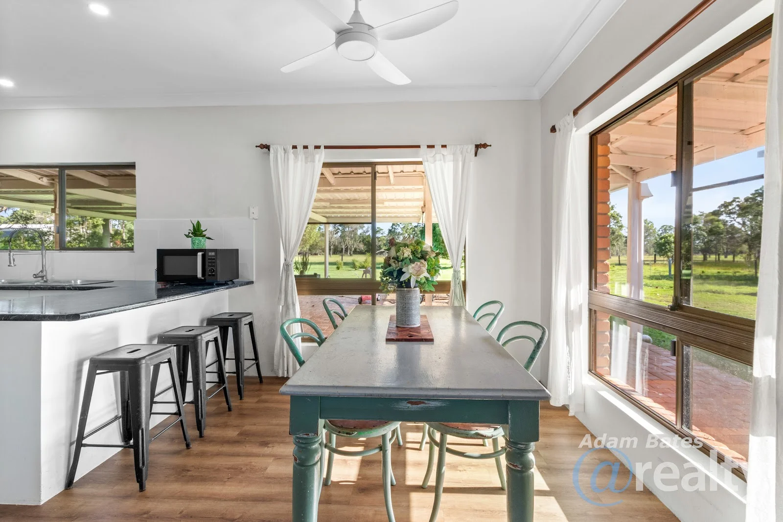 Additional image 10 of 52 Tableland Road, Sunshine Acres QLD 4655