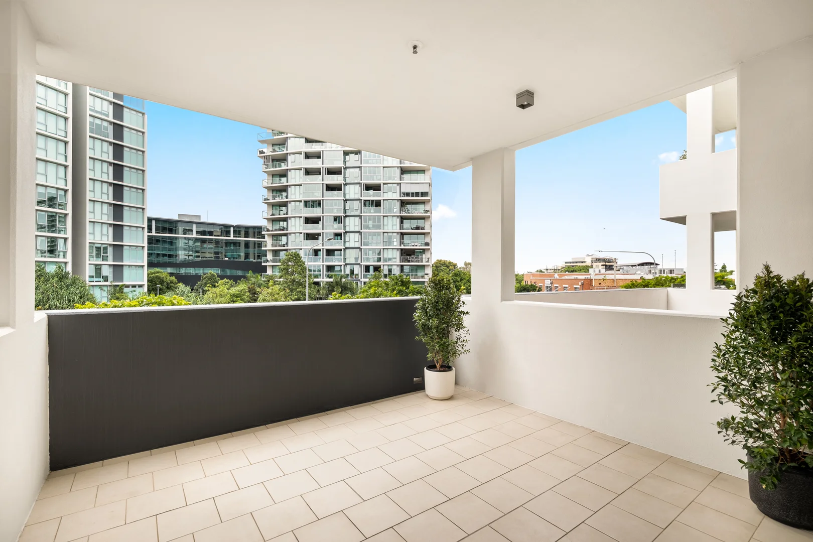 Additional image 4 of 107/37 Harbour Road, Hamilton QLD 4007