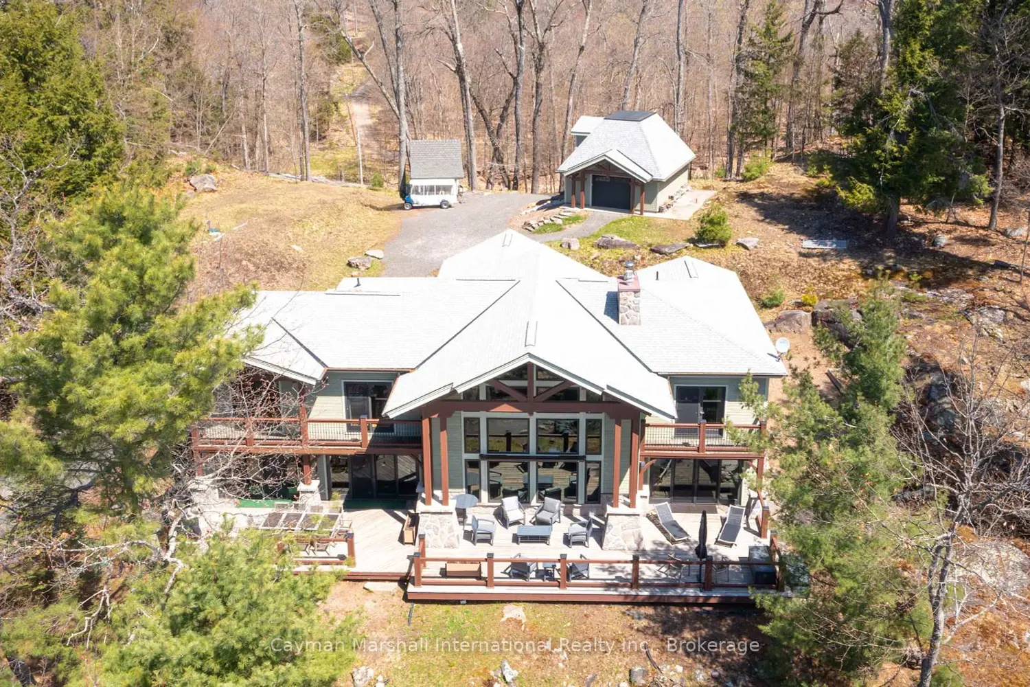 84 Bigwin Island