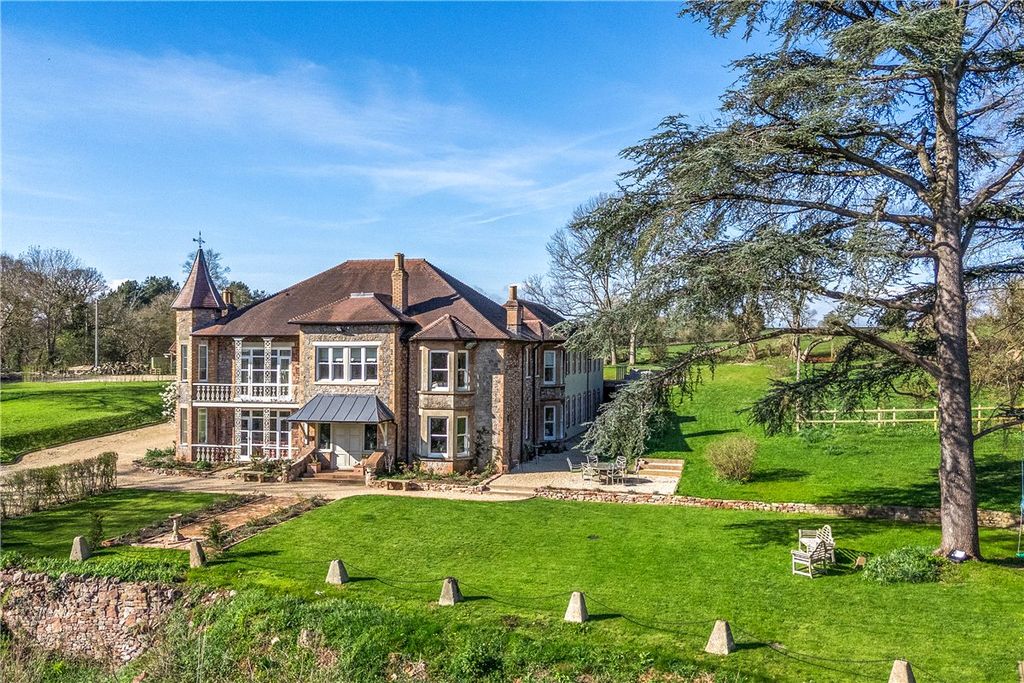 8 bed detached house for saleRock Road, Wick, Bristol, Gloucestershire BS30