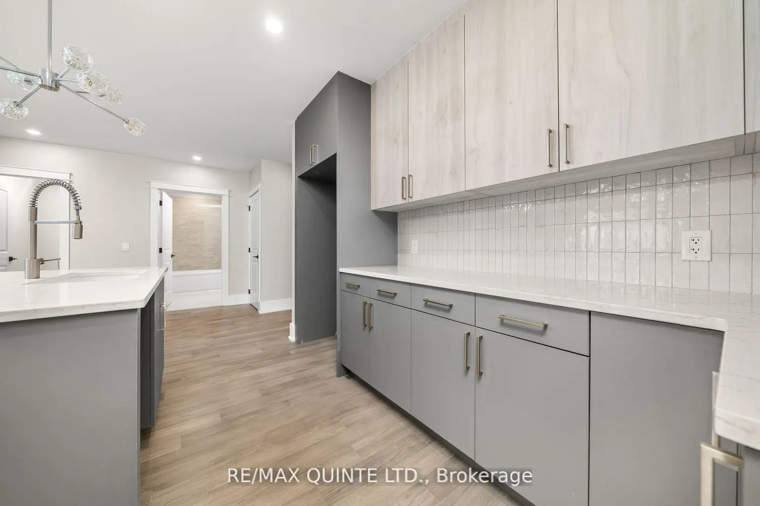 17 Cleave Avenue 305 photo 5