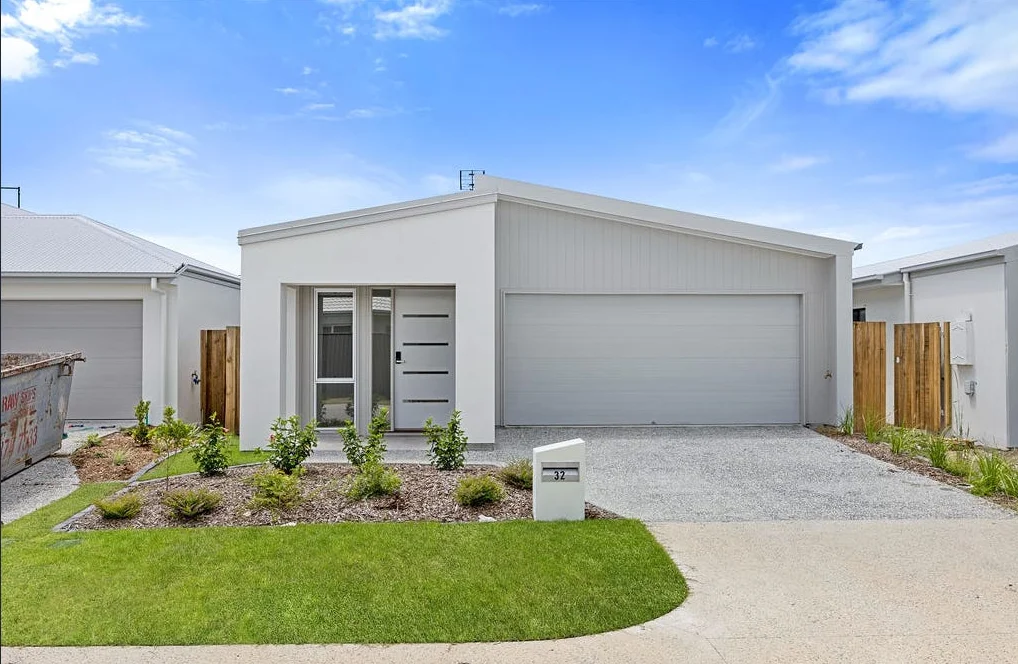 32 Lindeman Crescent, Banya QLD 4551
