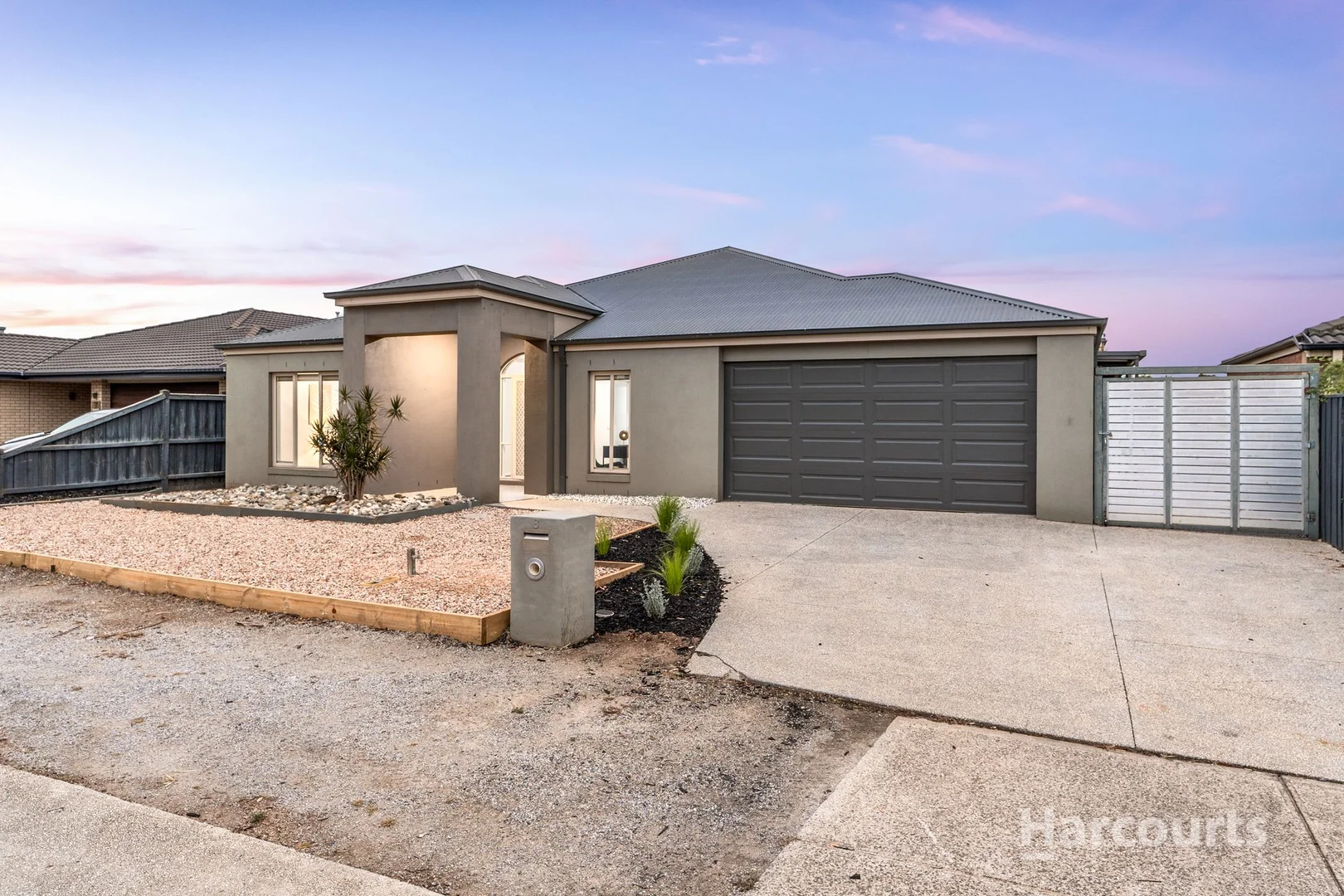 8 Transit Place, Tarneit VIC 3029 photo 2
