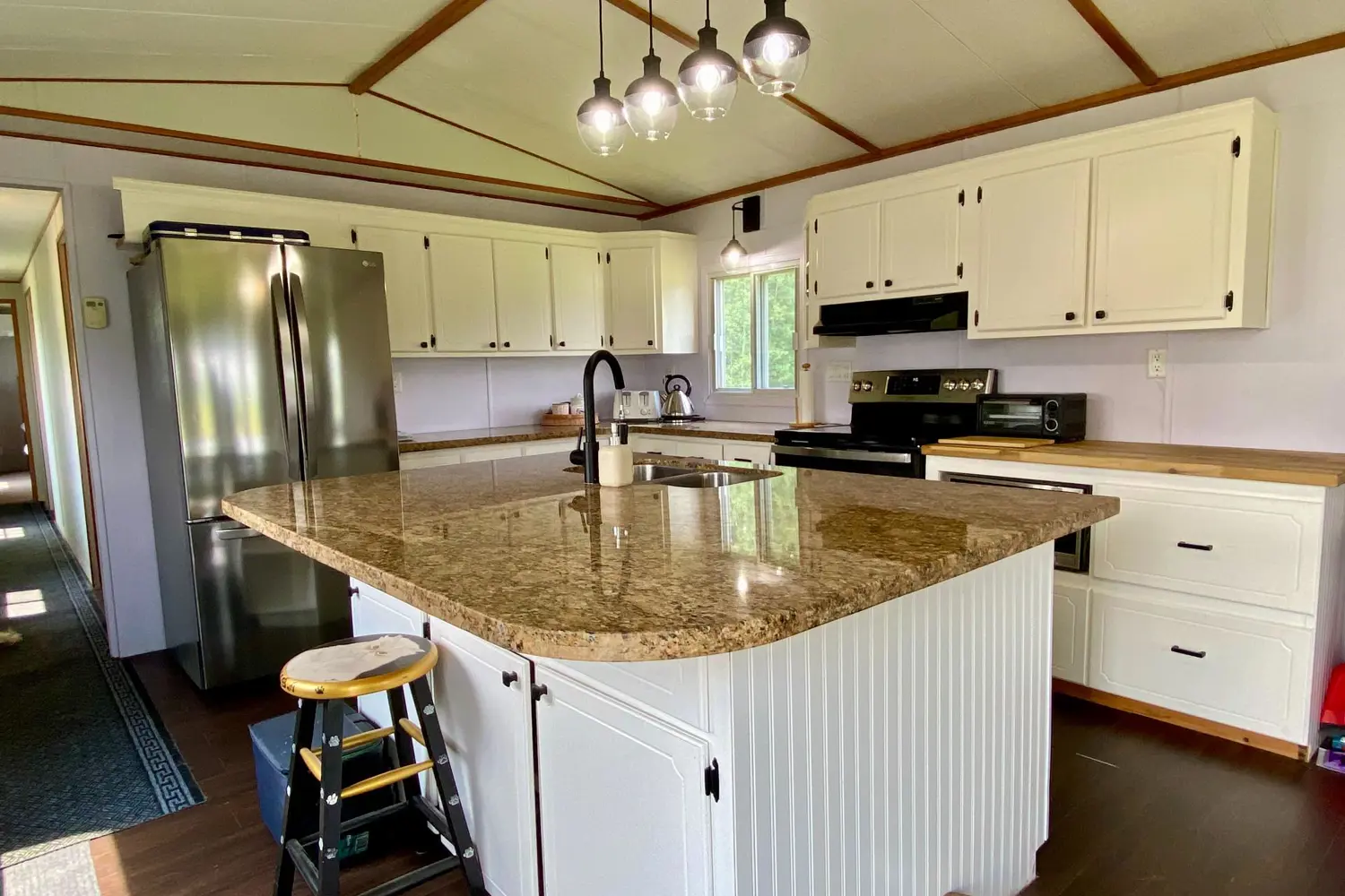 Additional image 8 of 28 Hilltop Road