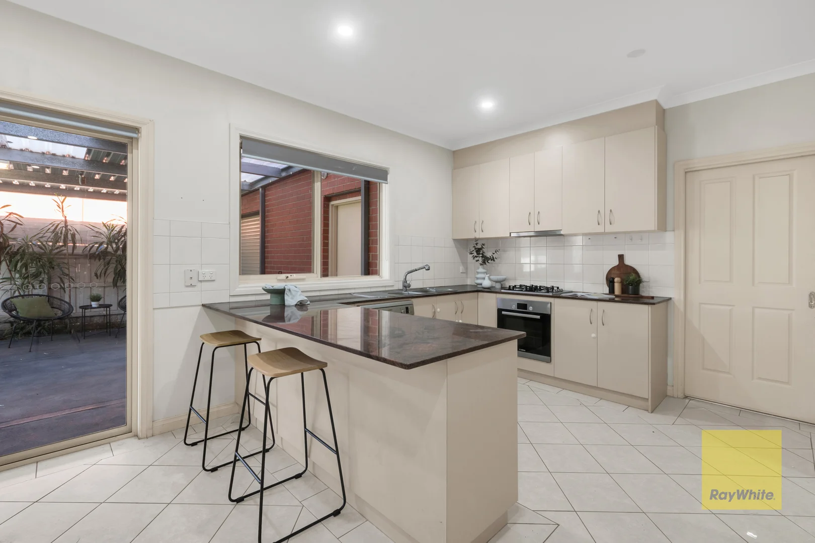 Additional image 8 of 19 Meadowview Way, Cairnlea VIC 3023