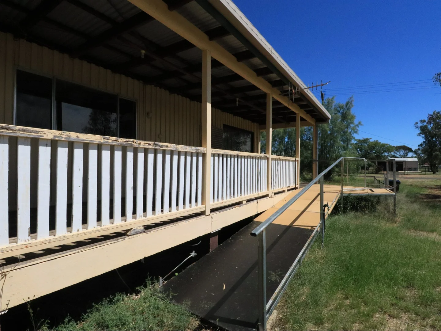 18 Flinders Street, Yuleba QLD 4427 photo 3