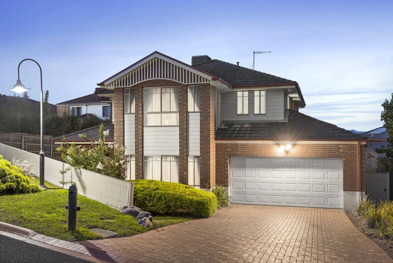 10 Peakview Drive, Viewbank VIC 3084