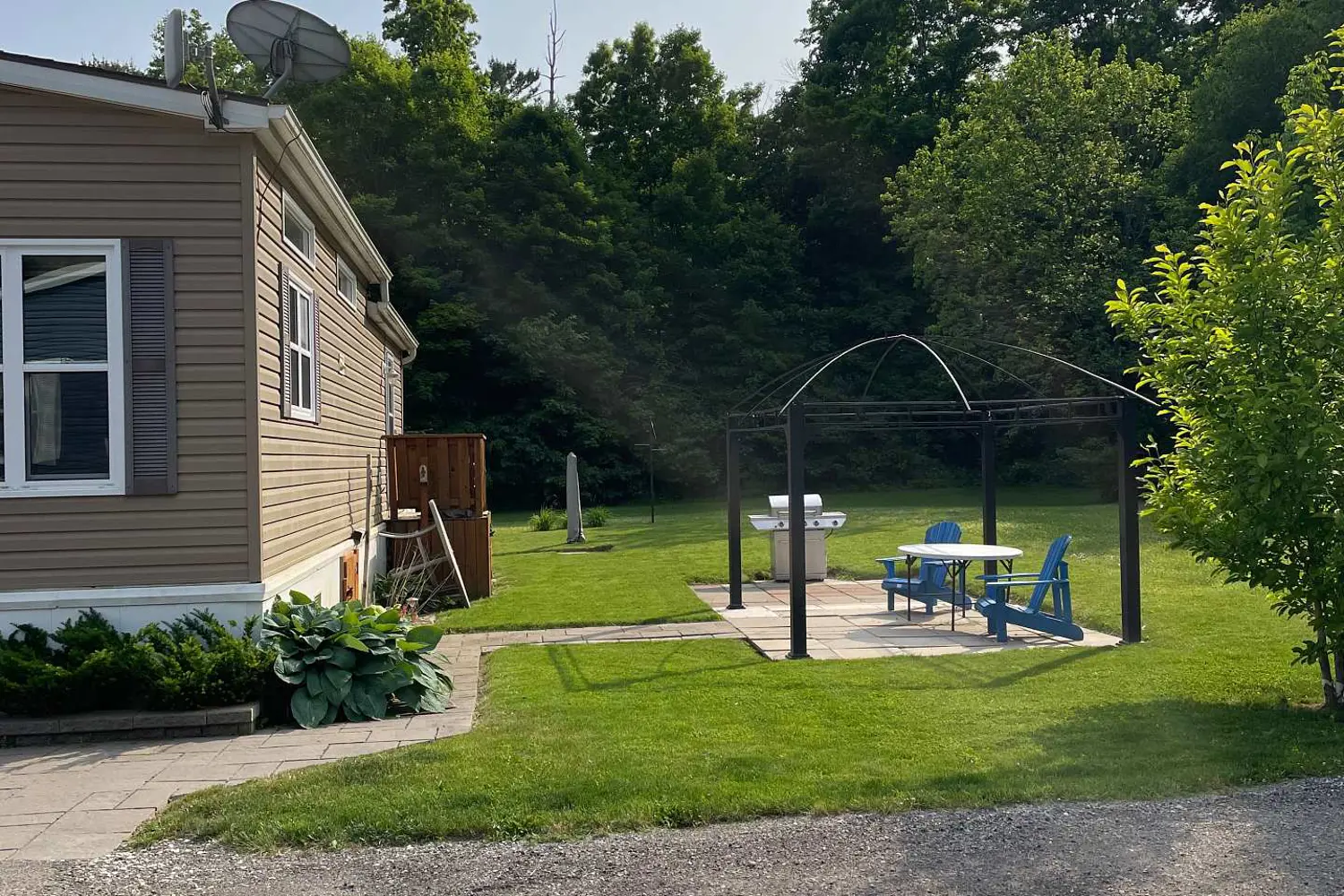 4449 Milburough Line 19 Cedar St. photo 3