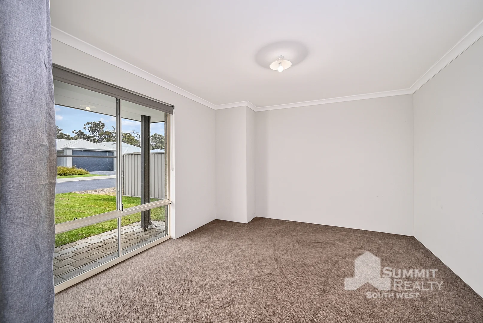 Additional image 2 of 10 Dichiera Bend, Dalyellup WA 6230