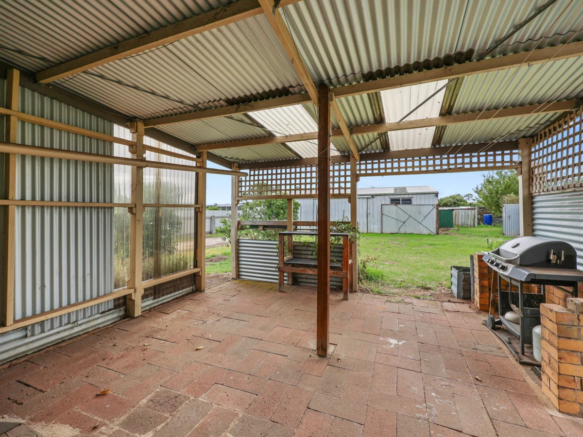 Additional image 11 of 140 Mill Street, Mortlake VIC 3272
