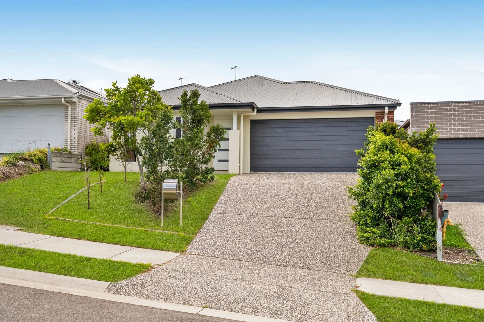 7 First Street, Holmview QLD 4207