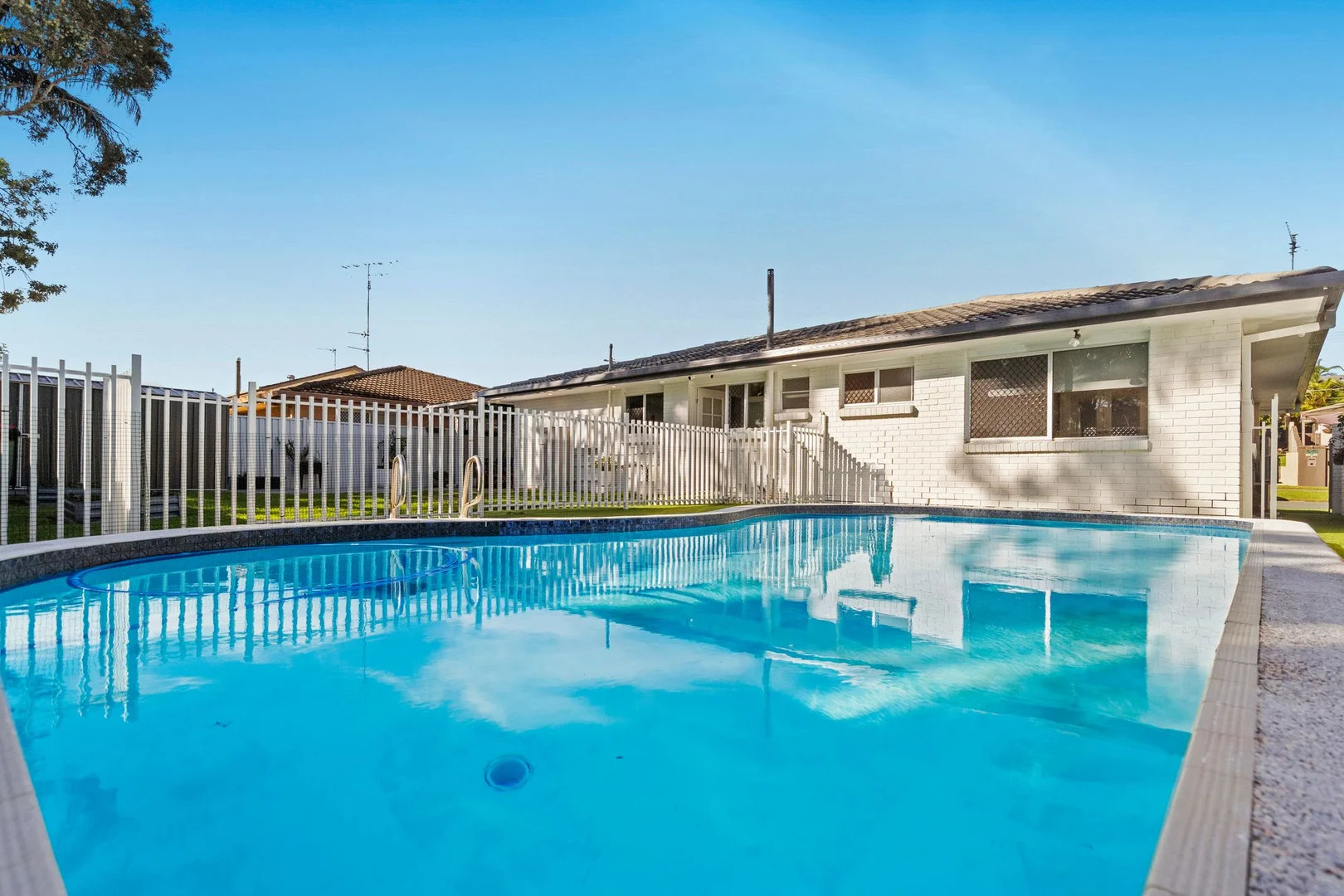 Additional image 4 of 8 Clifton Street, Biggera Waters QLD 4216
