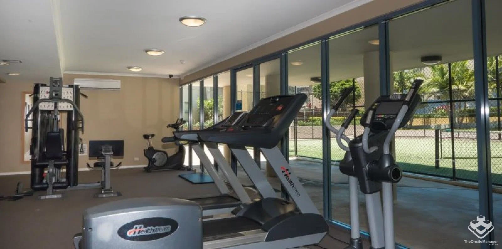 Additional image 3 of ID:21168562/1 Ocean Street, Burleigh Heads QLD 4220
