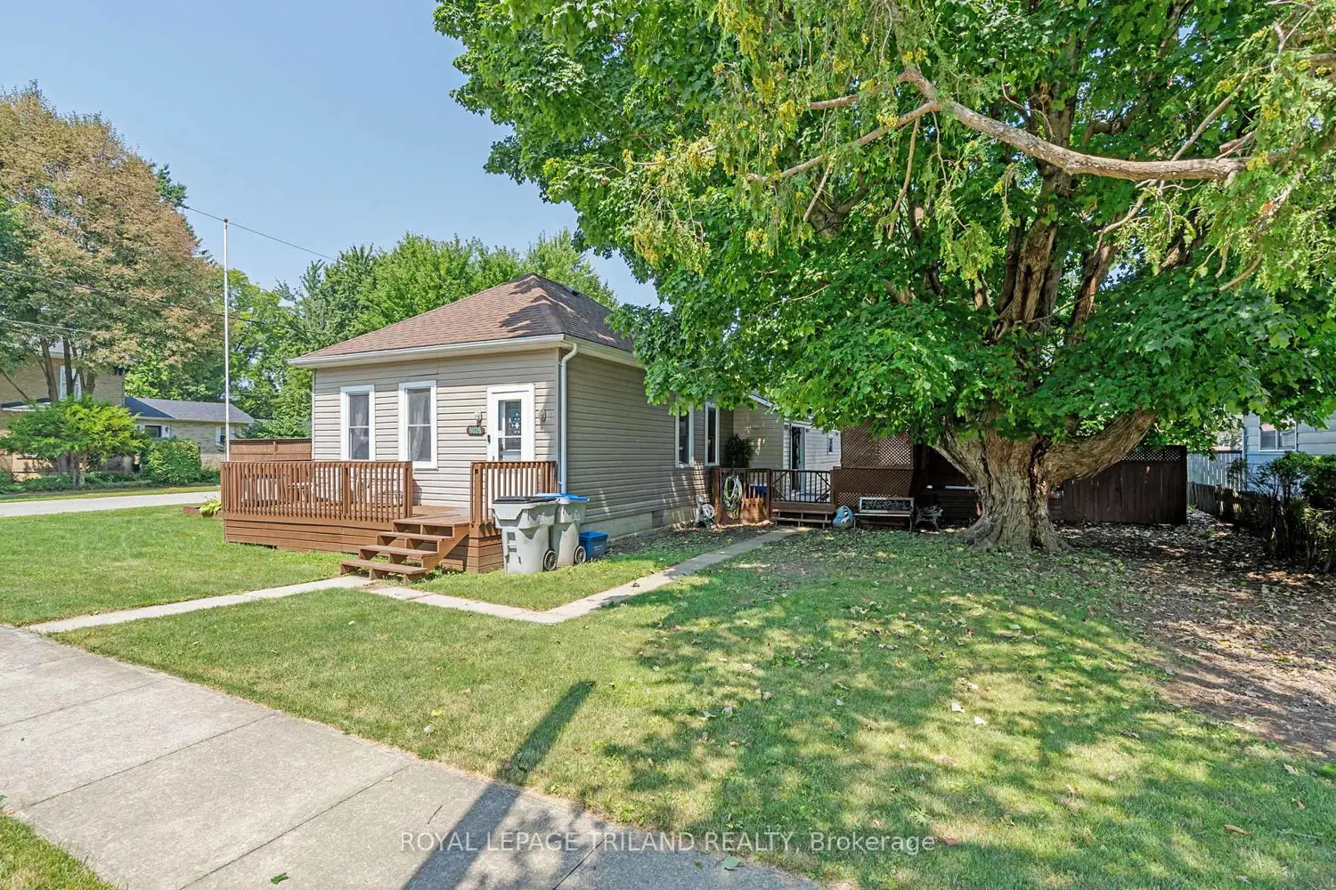 8026 Centre Street photo 3