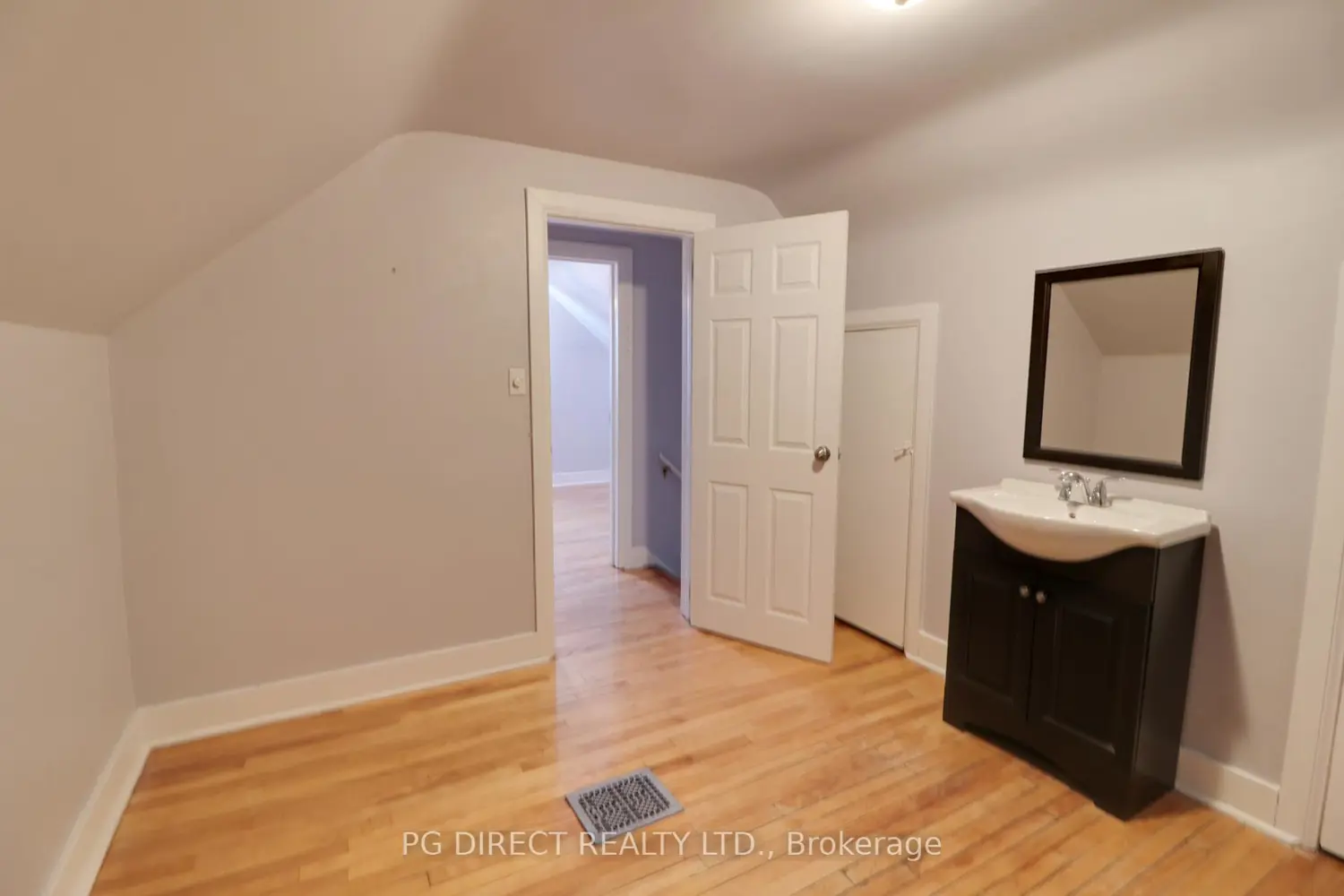 Additional image 9 of 1583 Regent Street