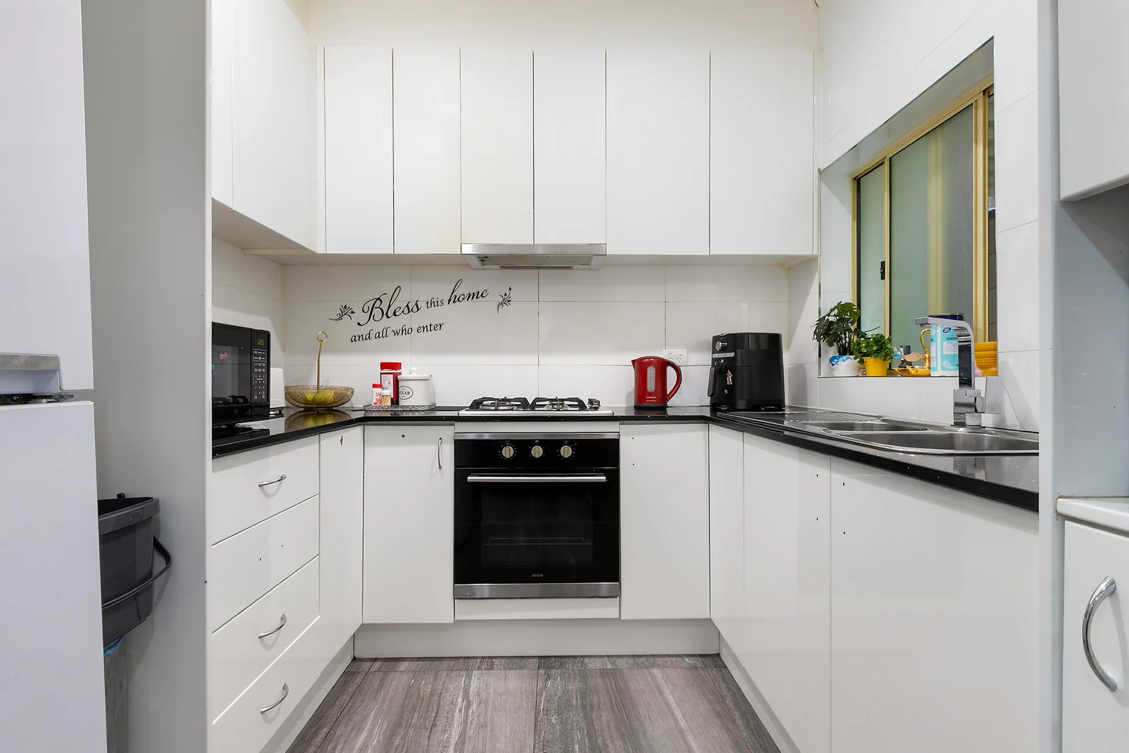 3 Palmer Place, Blacktown NSW 2148 photo 2