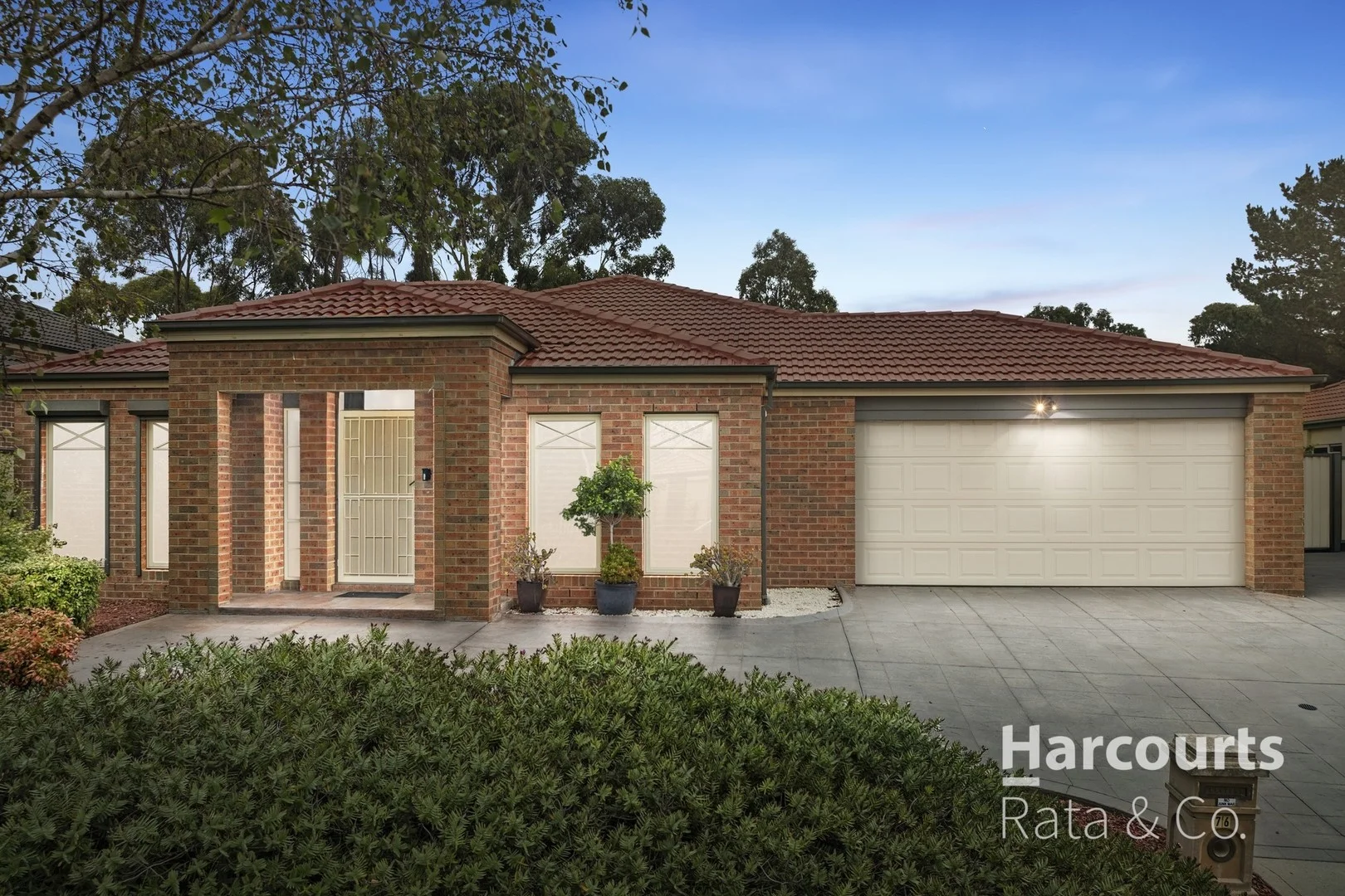 76 Axminster Drive, Craigieburn VIC 3064