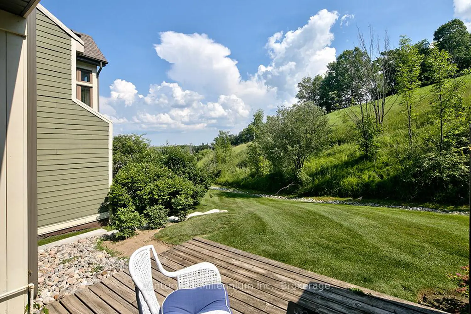 Additional image 10 of 796404 Grey Road 19 121