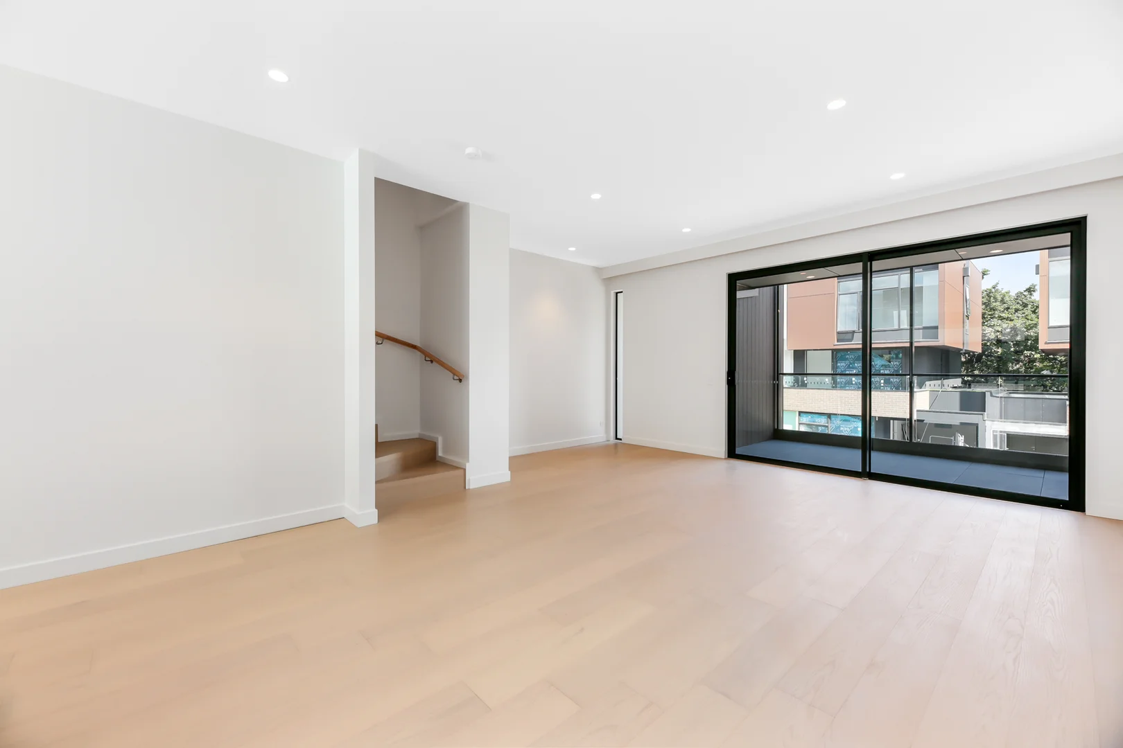 Additional image 5 of 10/583 Ferntree Gully Road, Glen Waverley VIC 3150