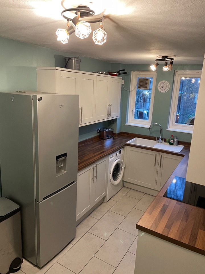 1 Bed Flat, Wrights Green, SW4, N1 7GU photo 4