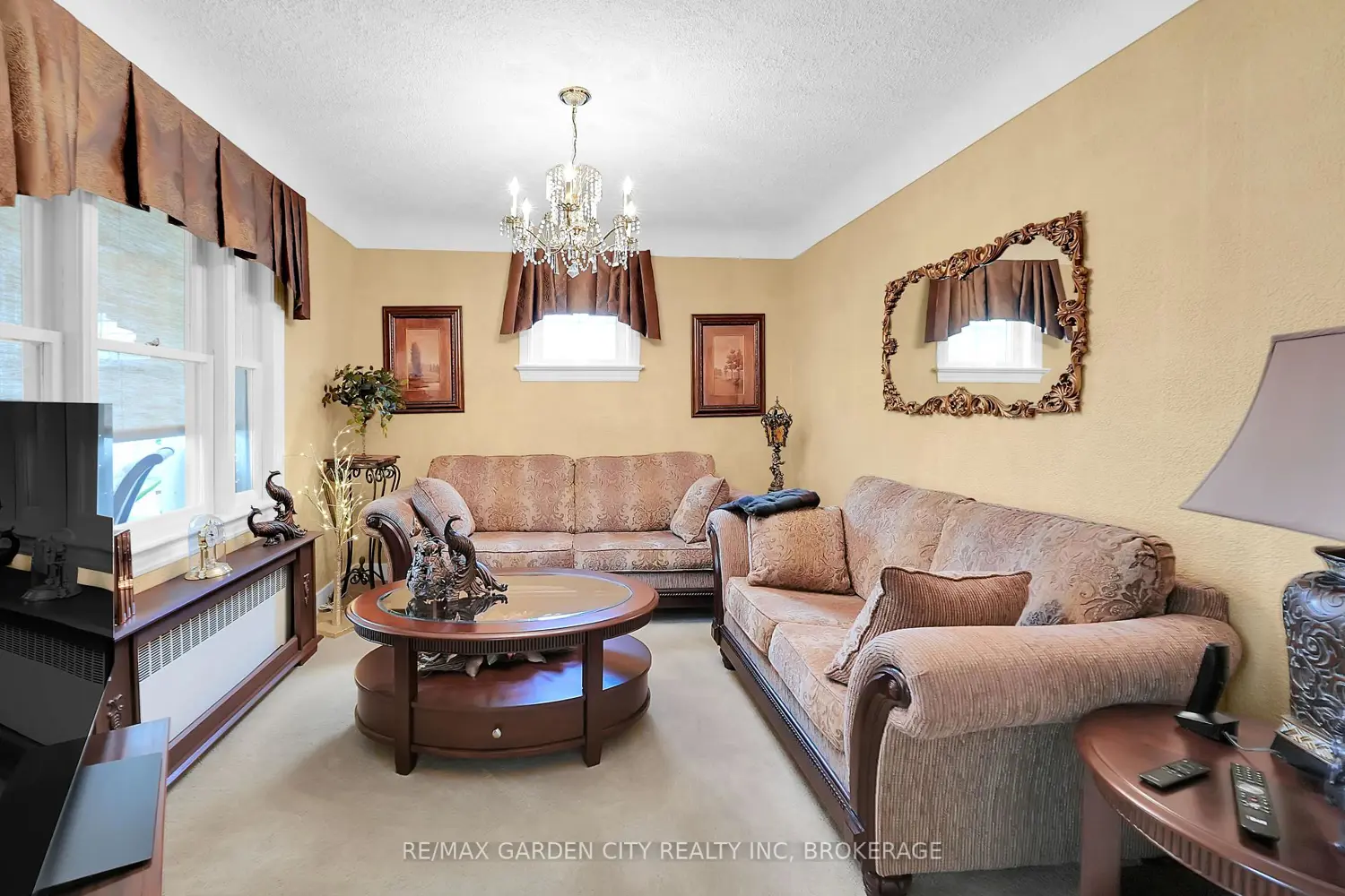 248 Wallace Avenue photo 3
