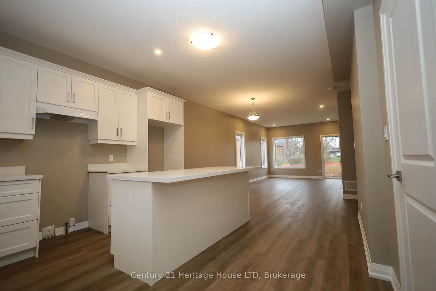 397 Garrison Road 15 photo 3
