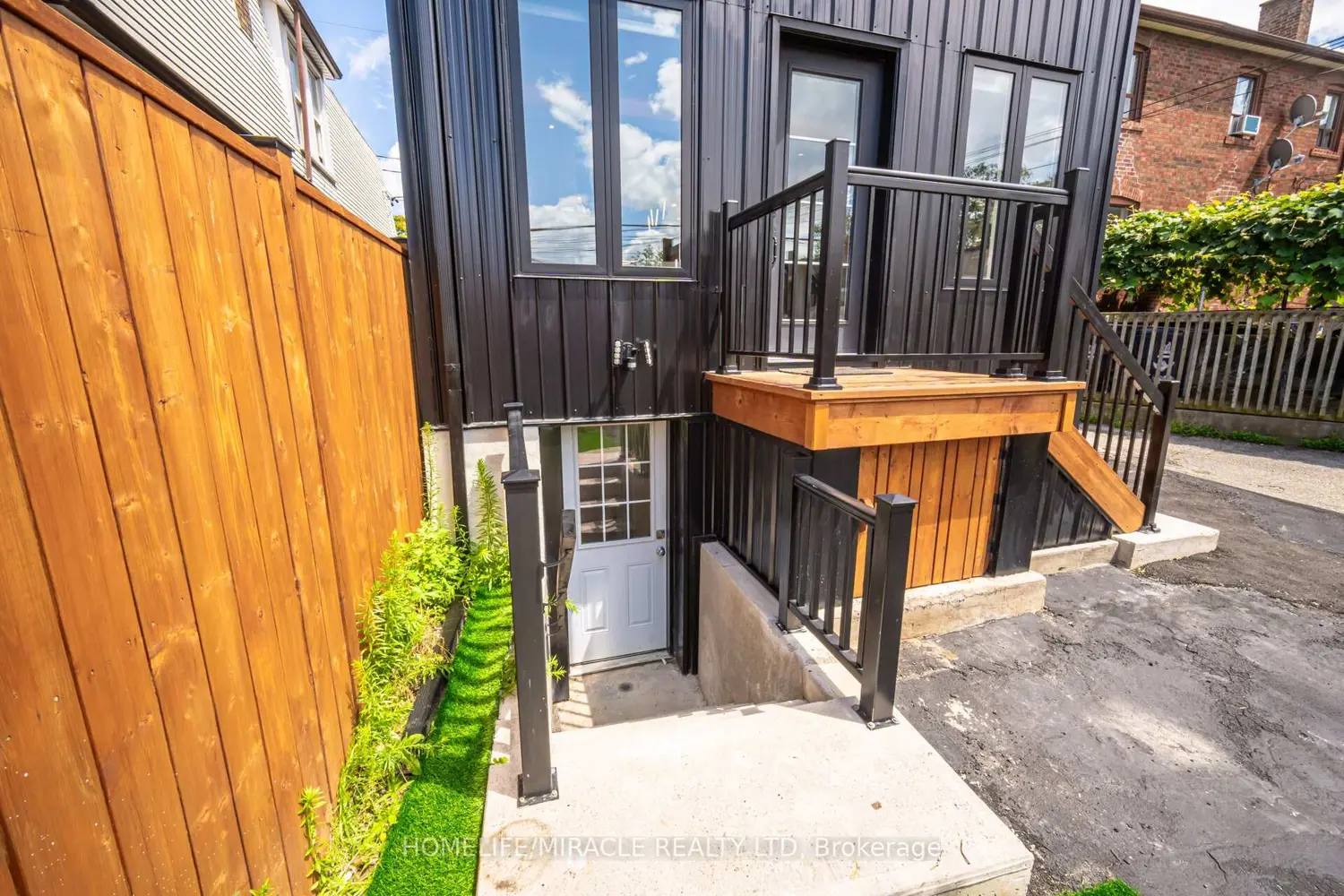 Additional image 18 of 388 Oakwood Avenue