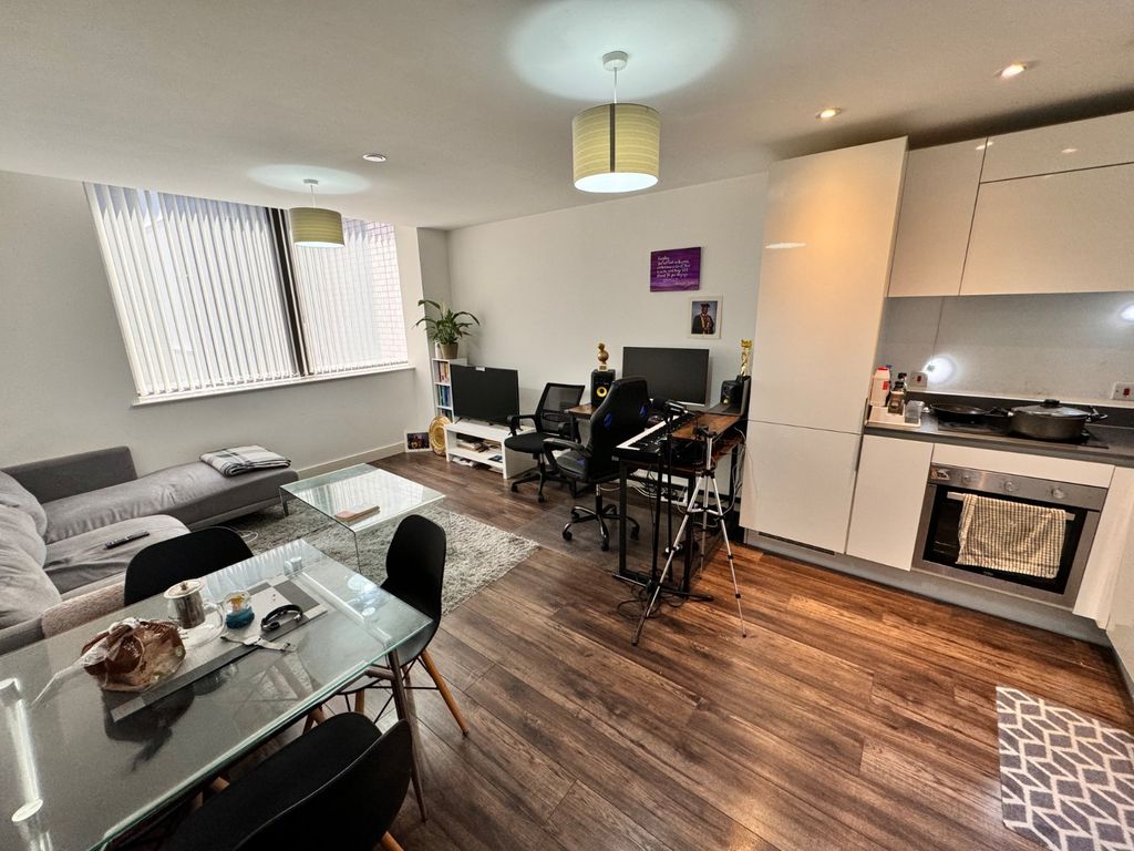 Additional image 3 of 1 bed flat for saleBroadway Residences, 105 Broad Street, Birmingham B15