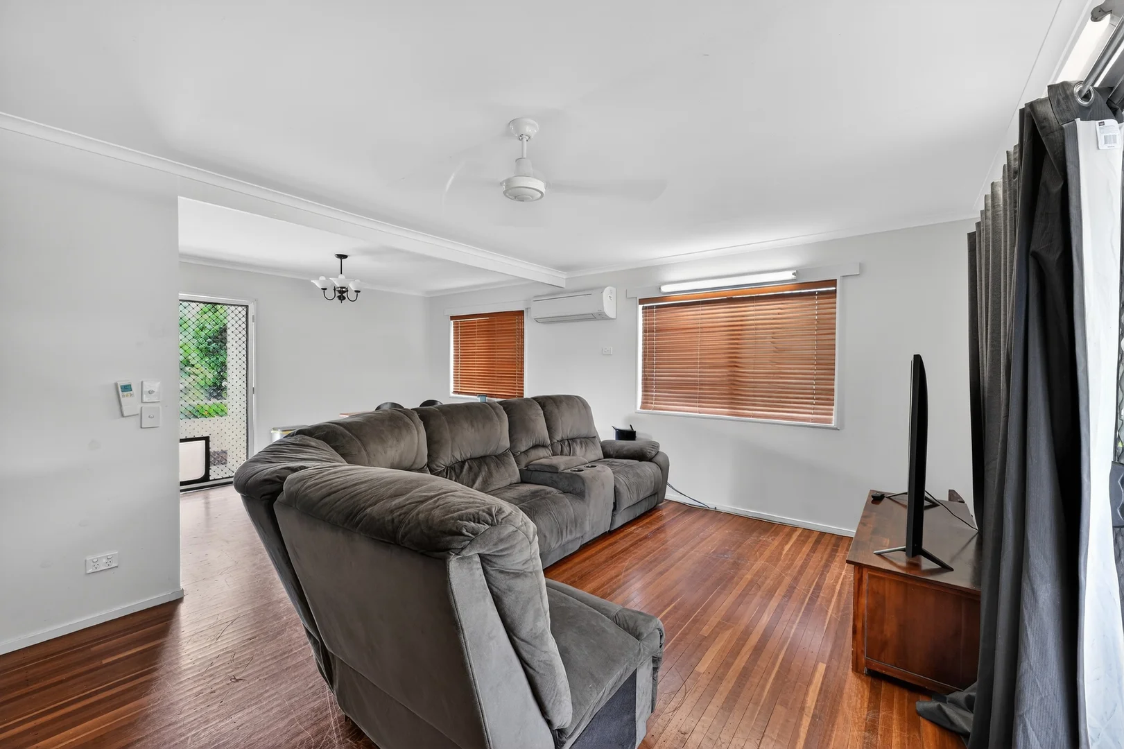 10 Aloomba Crescent, Cranbrook QLD 4814 photo 3