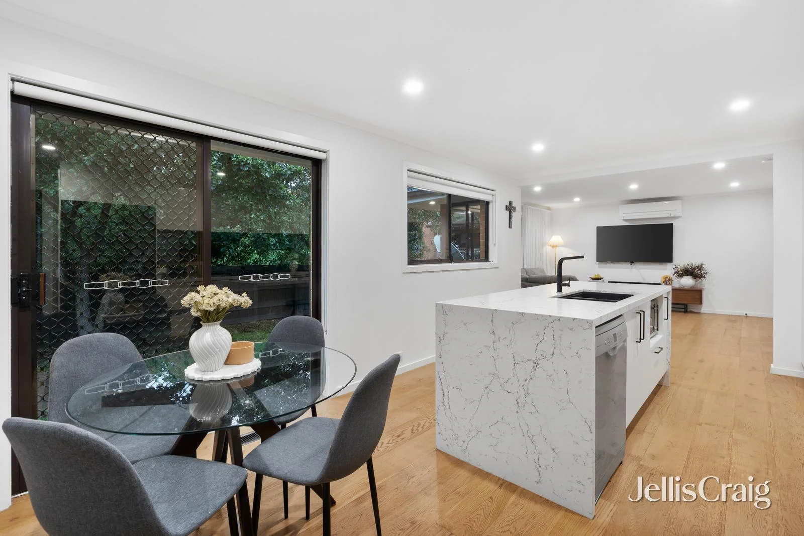 Additional image 6 of 2/304 George Street, Doncaster VIC 3108