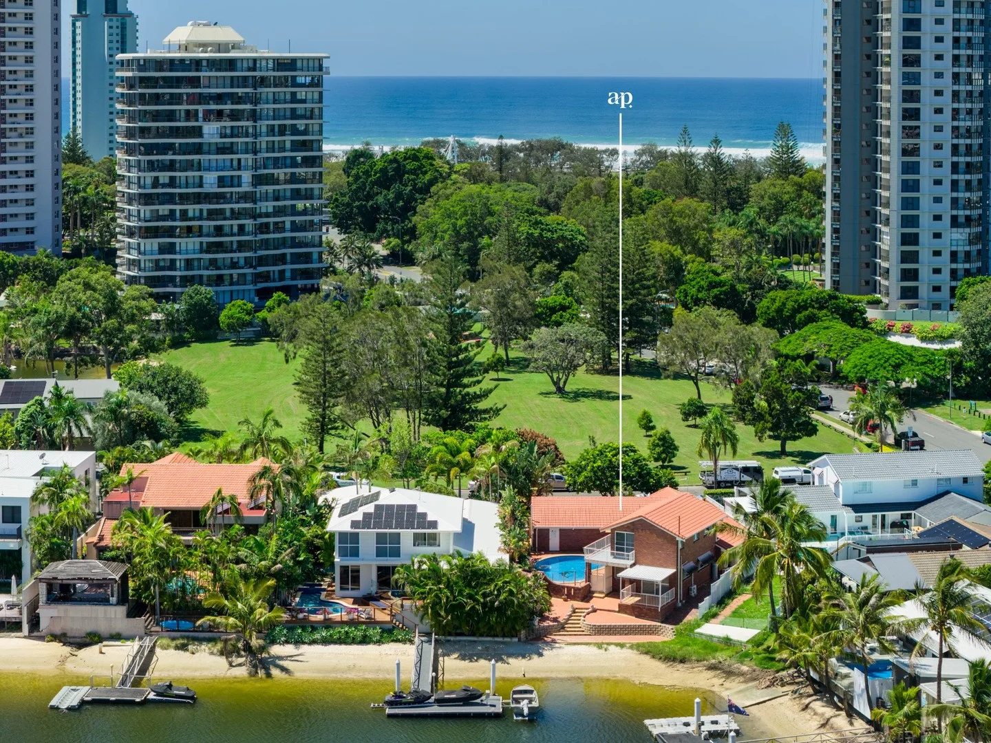 4 Neptune Court, Paradise Waters QLD 4217