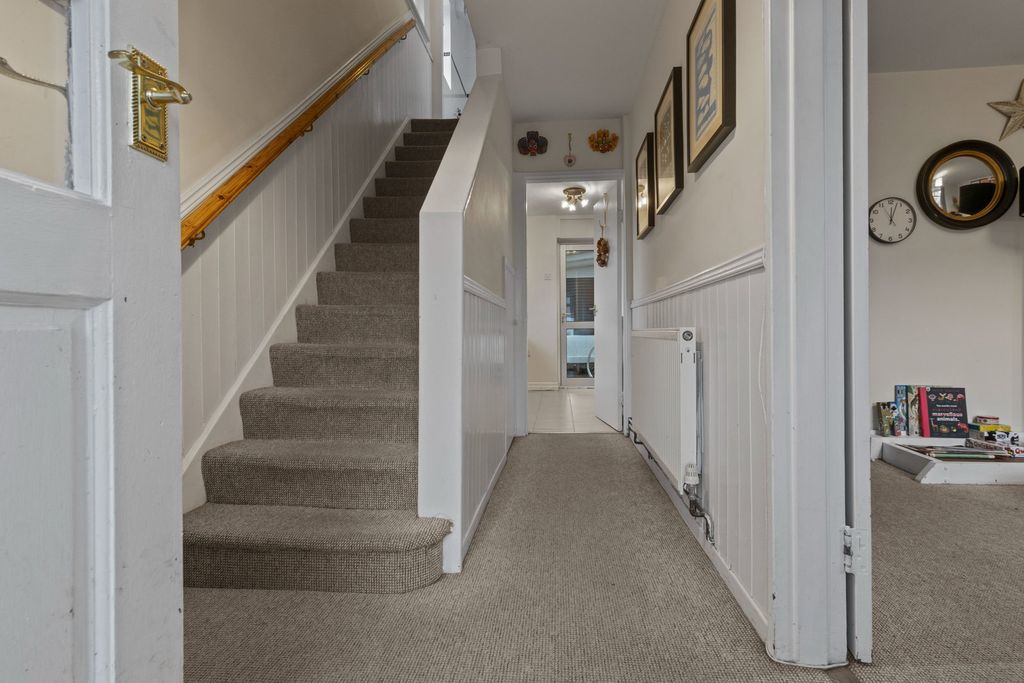 Additional image 14 of 3 bed semi-detached house for saleMoat Crescent, Malvern WR14