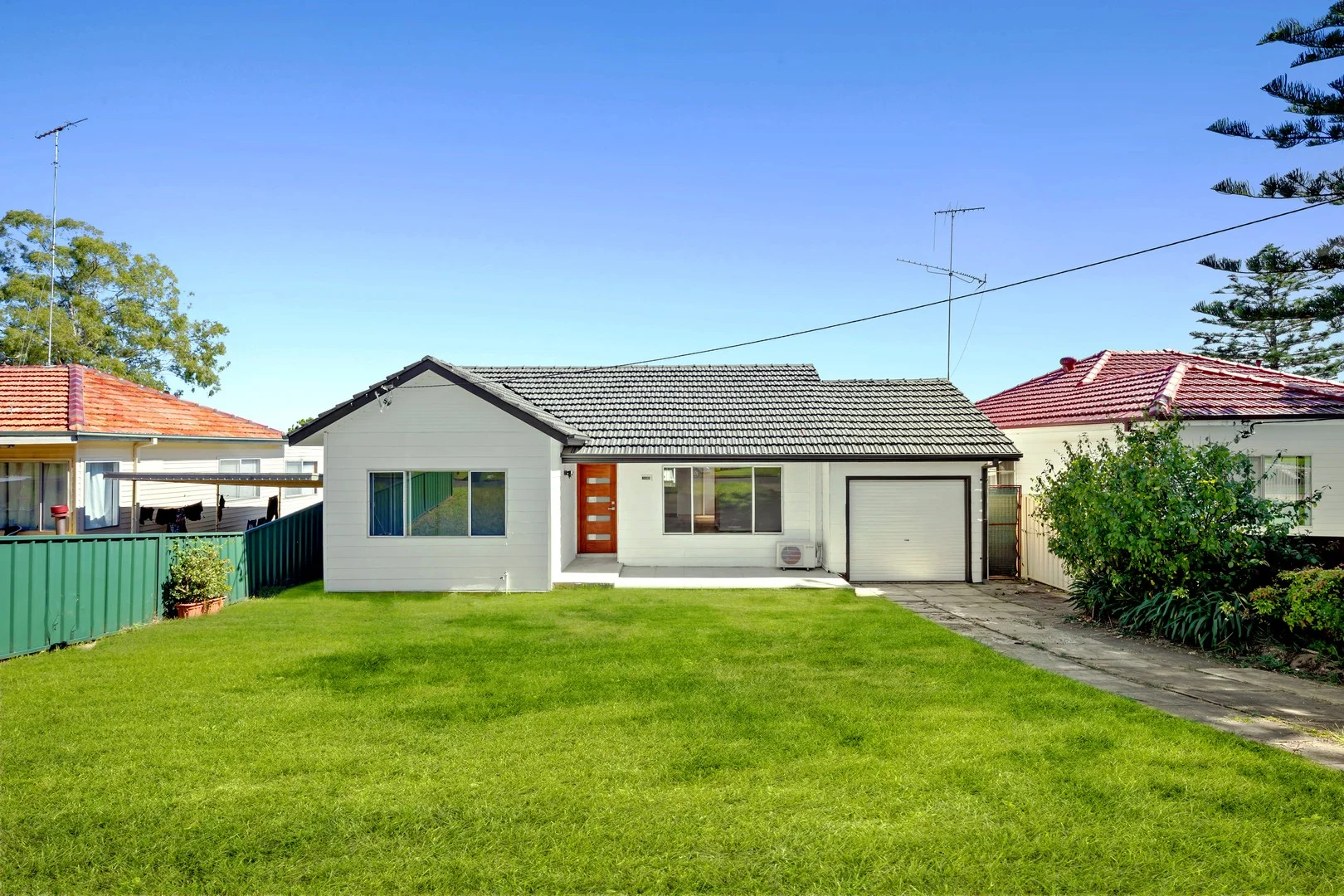 50 Farnsworth Avenue, Campbelltown NSW 2560