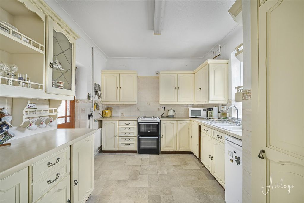 Additional image 8 of 2 bed detached bungalow for saleMurton Lane, Newton, Swansea SA3