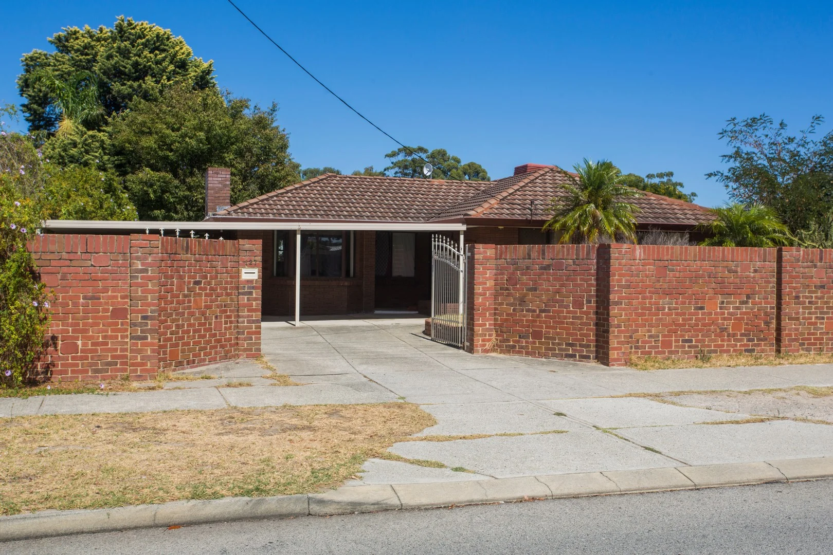 127 Corfield Street, Gosnells WA 6110