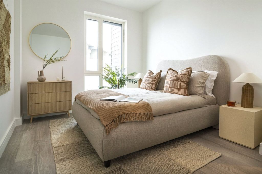 Additional image 3 of 3 bed flat for salePentire Avenue, Newquay, Cornwall TR7