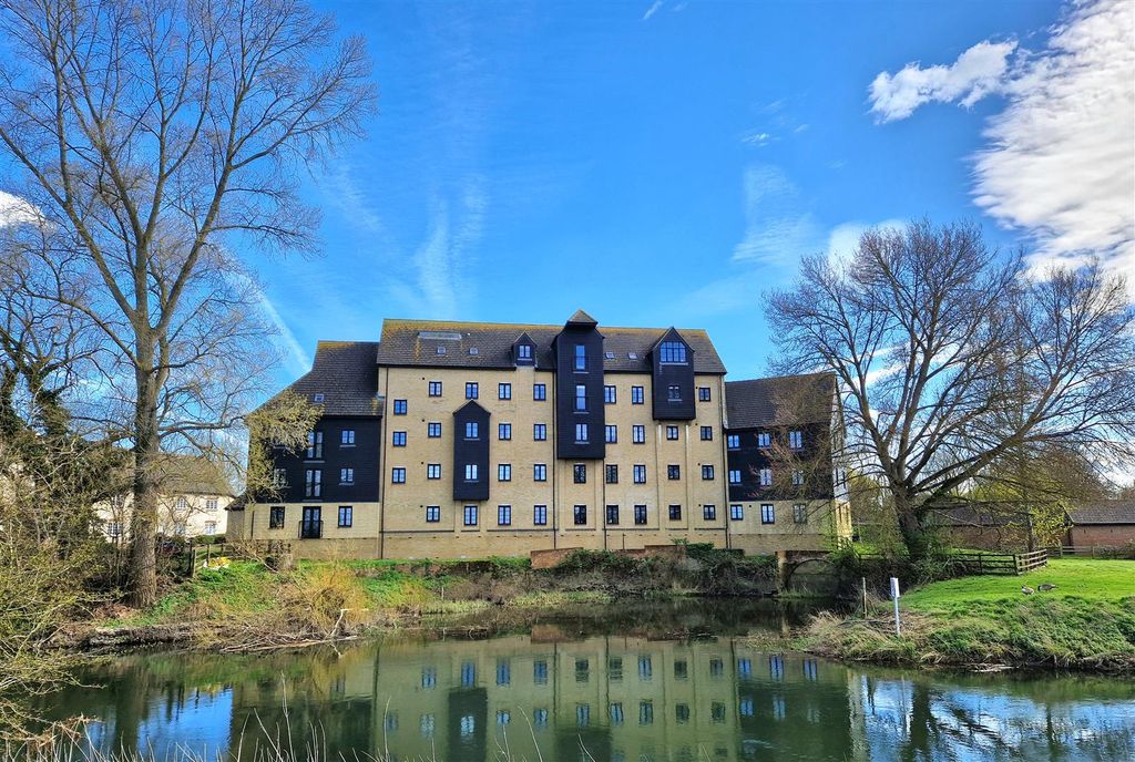 2 bed flat for saleThe Mill, Mill Lane, Kempston, Bedford MK42
