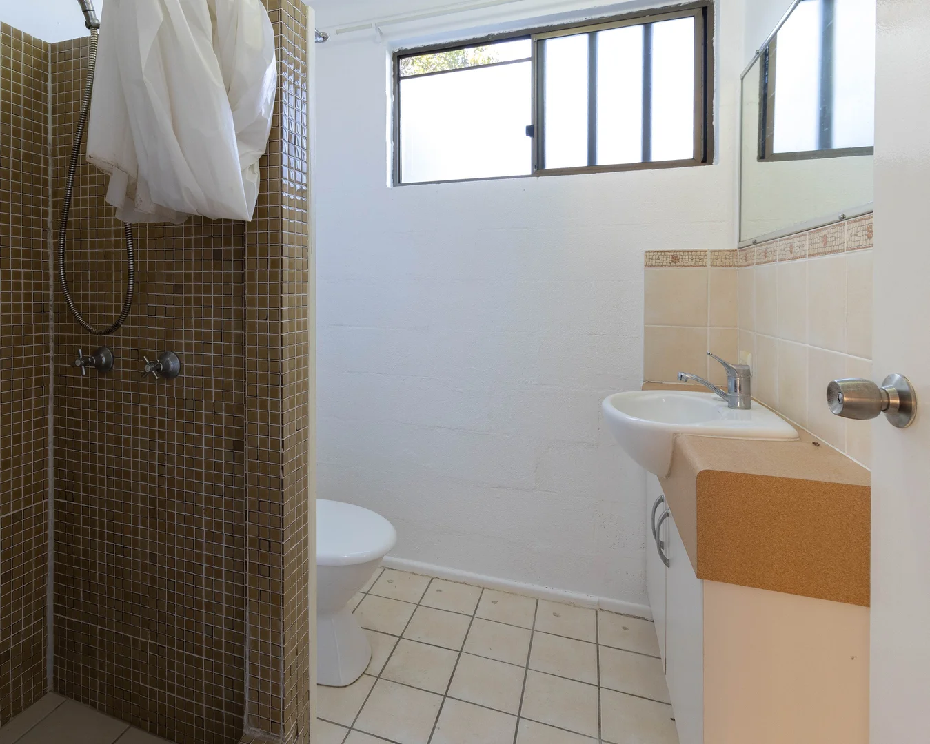 Additional image 8 of 1/22 Urangan Street, Torquay QLD 4655