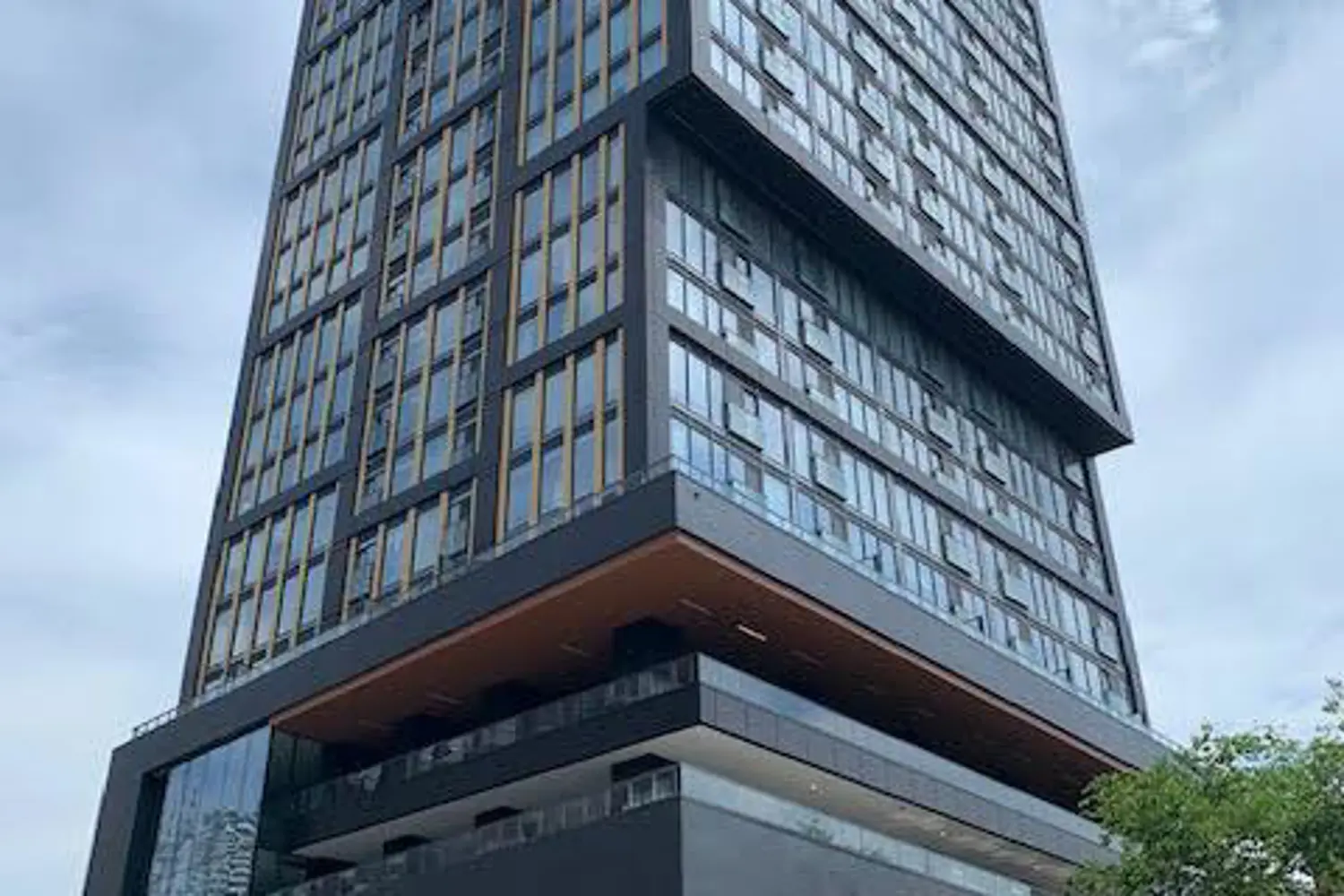 319 Jarvis Street 1701