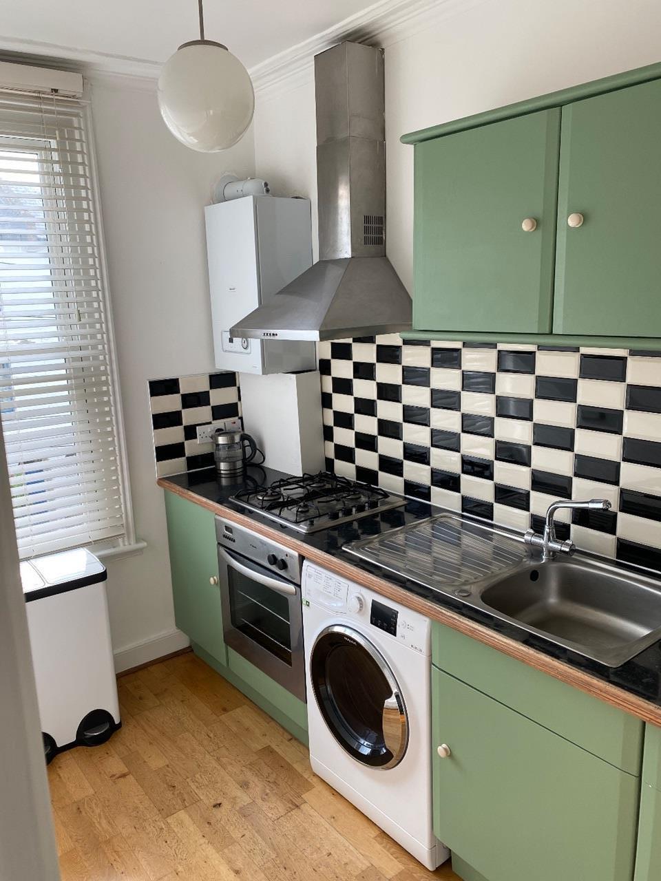 1 Bed Flat, Branksome Road, SW2, N1 7GU photo 5