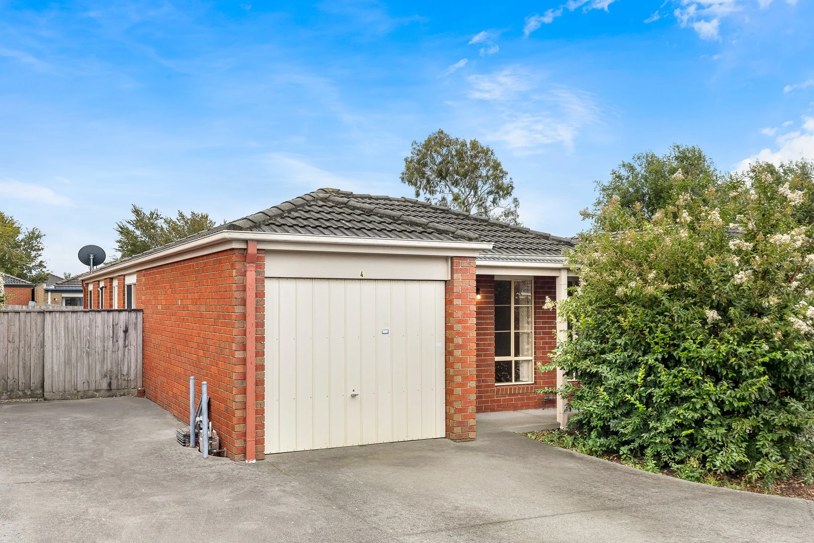 4/21 Merrijig Avenue, Cranbourne VIC 3977