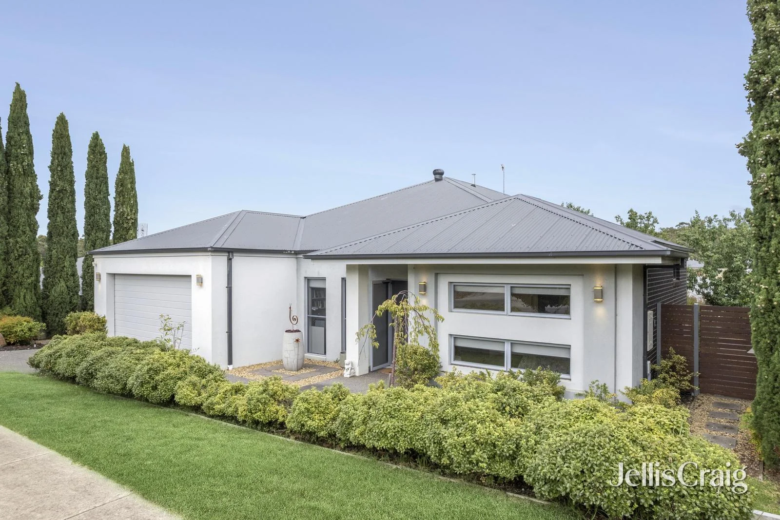 5 Phyllis Crescent, McKenzie Hill VIC 3451