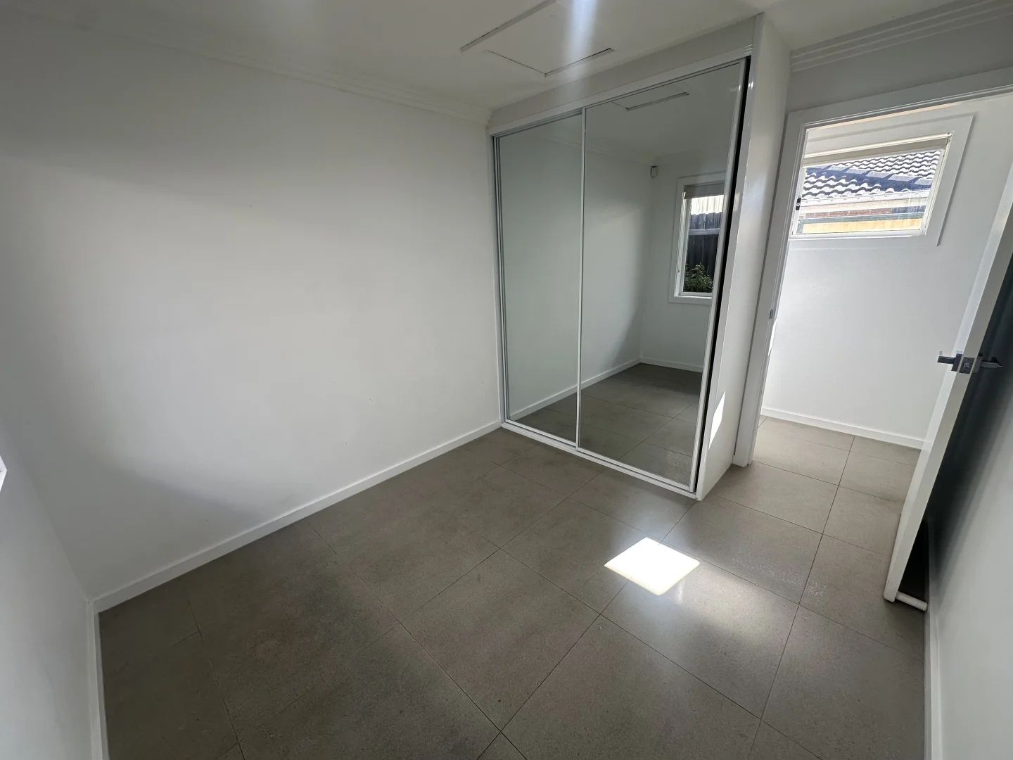 9a Dahlia Place, Prestons NSW 2170 photo 4