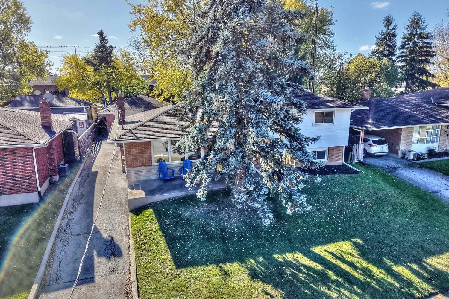 148 Champlain Drive photo 5