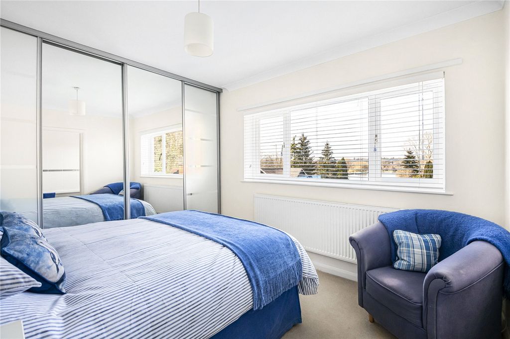 Additional image 10 of 3 bed flat for saleMarsh Mills, Wargrave Road, Henley-On-Thames, Oxfordshire RG9