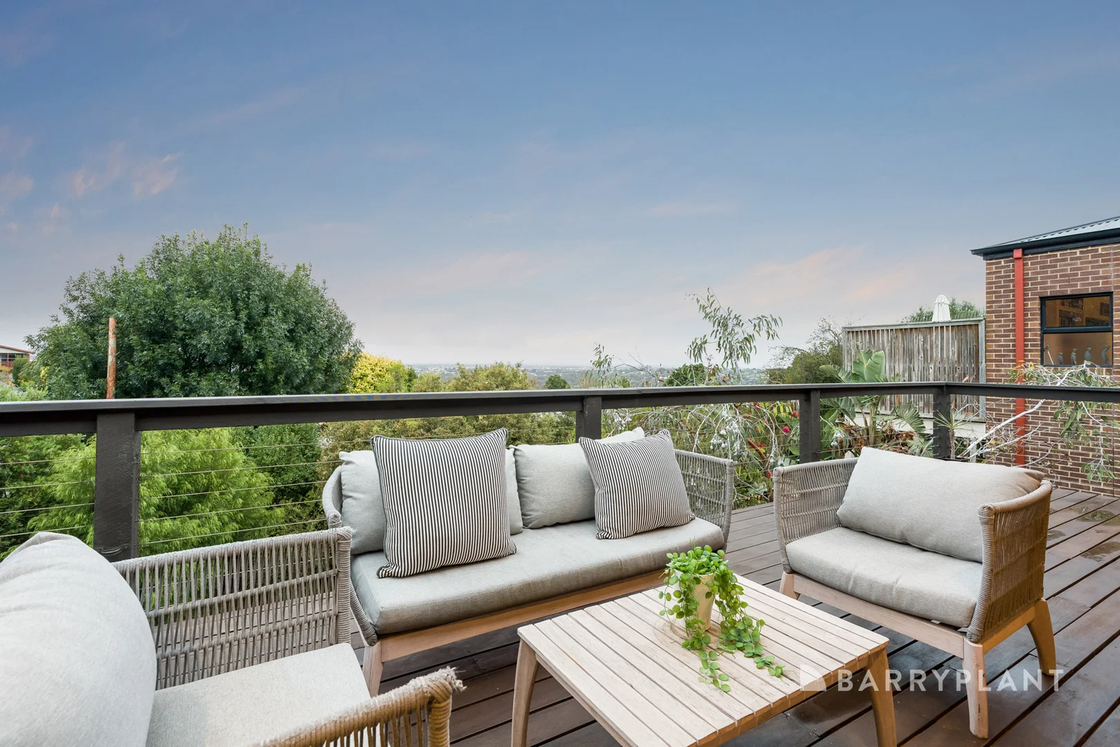 51 Culzean Crescent, Highton VIC 3216 photo 4