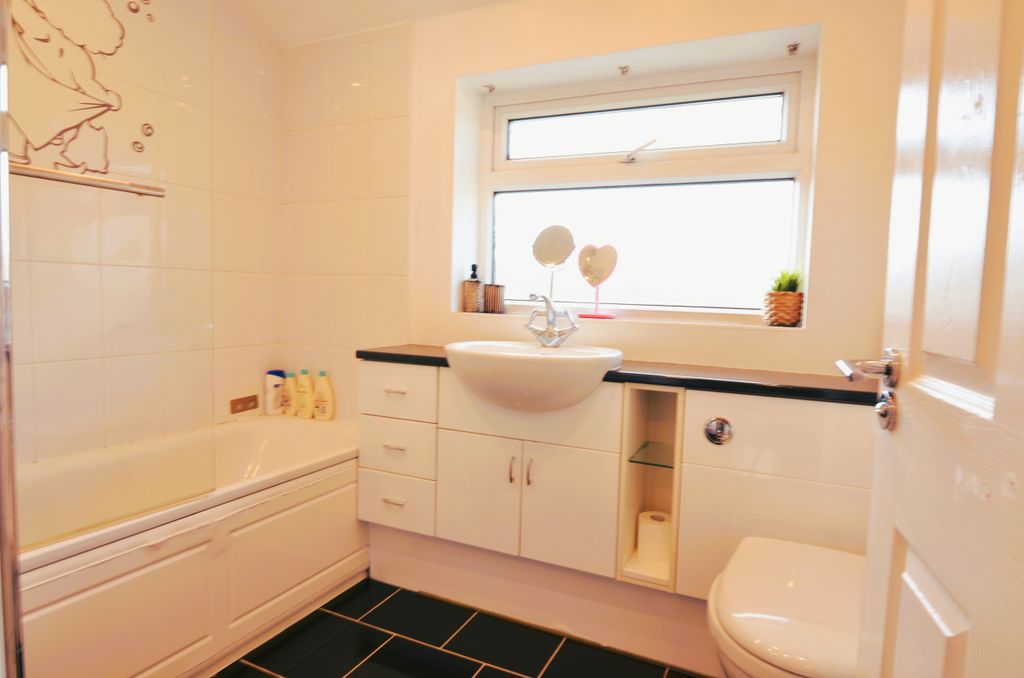 Additional image 11 of 2 bed terraced house for salePemberton Road, Slough SL2