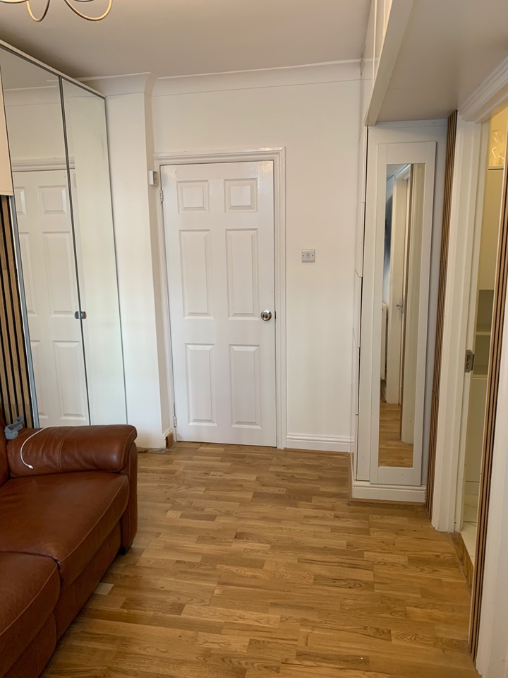 Additional image 7 of Studio Flat, Sutherland Street, SW1V, N1 7GU