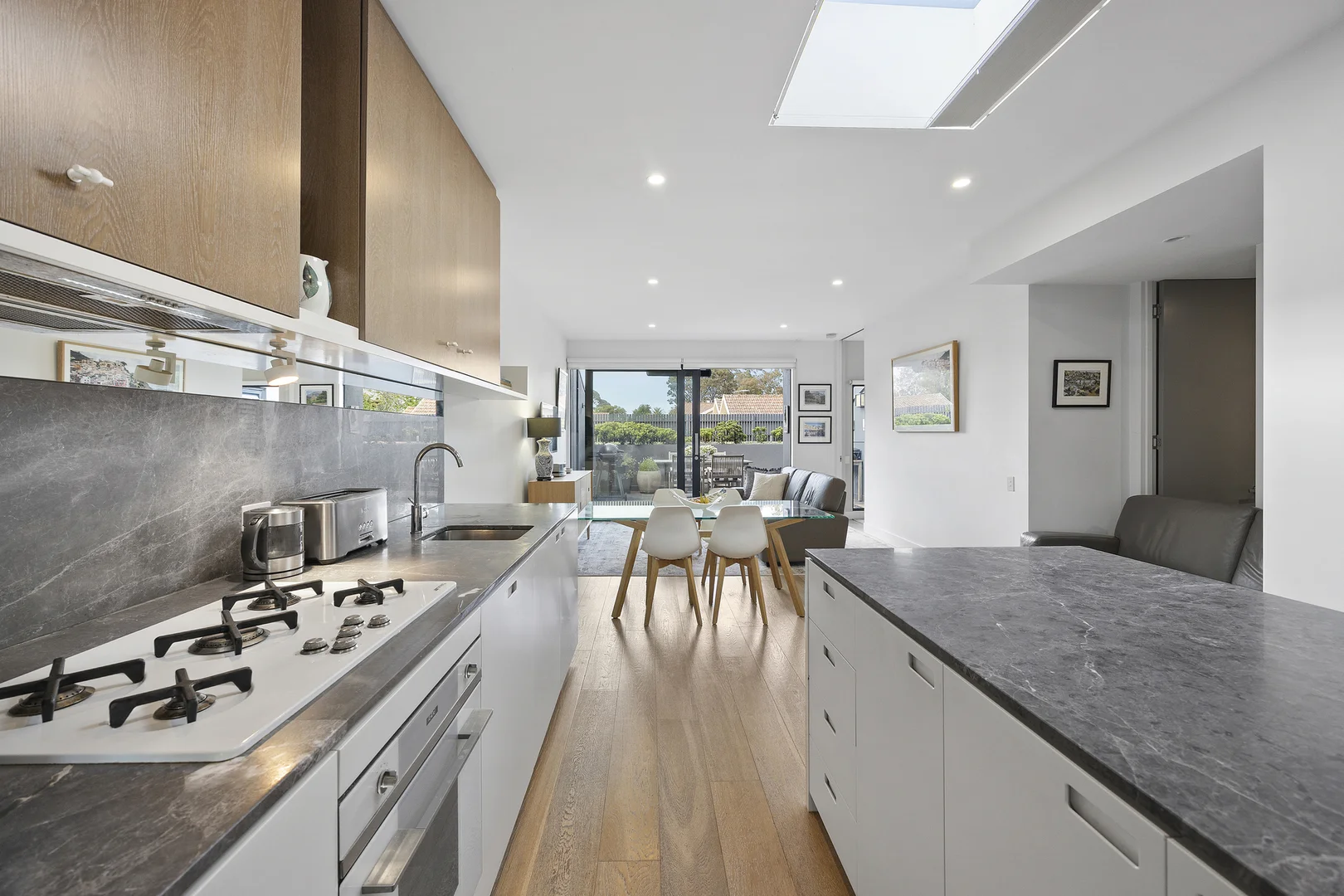 Additional image 6 of 305/33 Crisp Street, Hampton VIC 3188