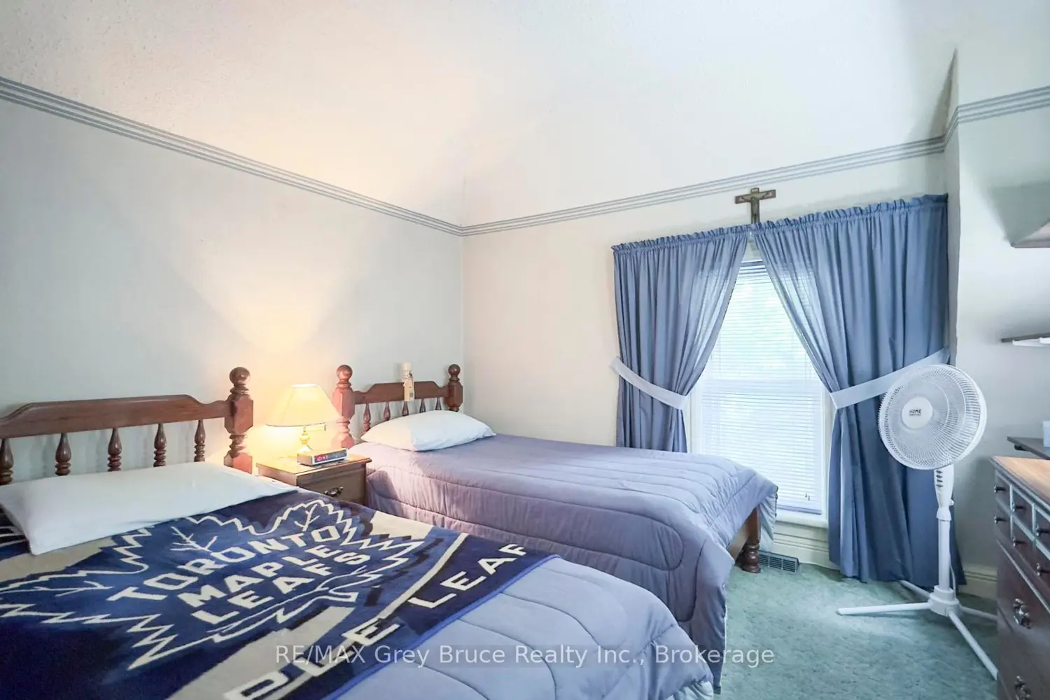 Additional image 16 of 500064 Grey Road 12